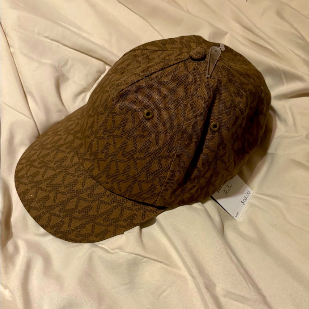 Women Michael Kors baseball cap new w tags